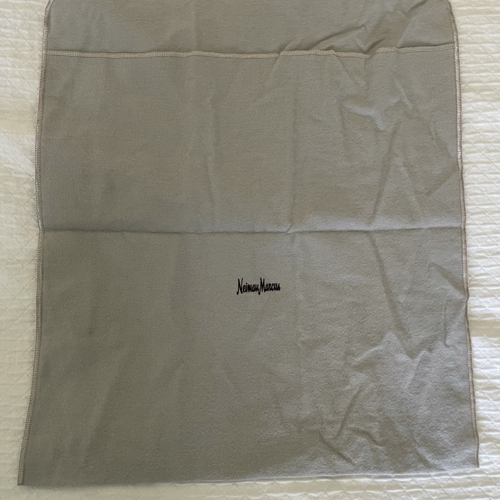 Neiman Marcus dust bag - Picture 2 of 5